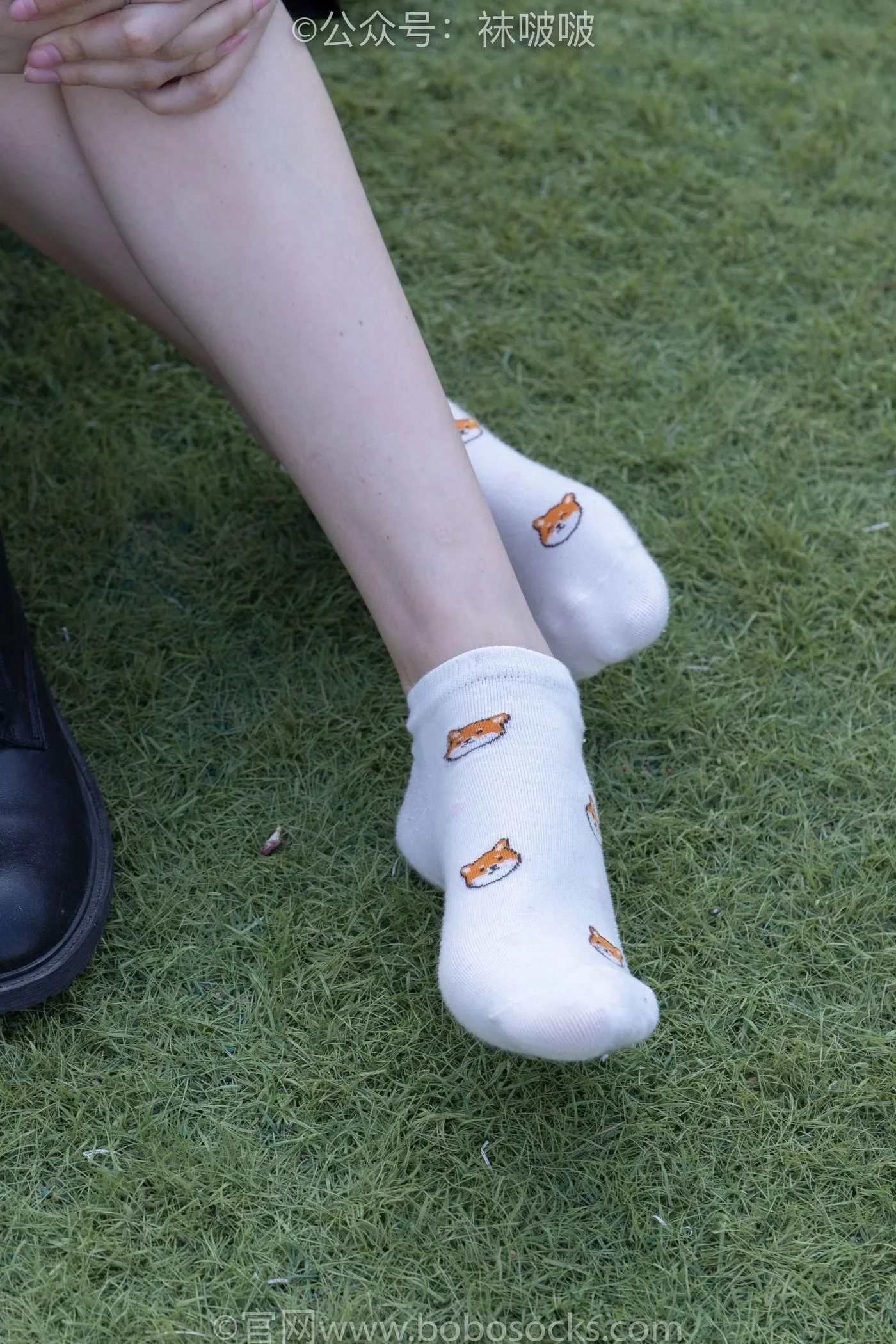[BoBoSocks袜啵啵]NO.010 小甜豆-马丁靴、白色短棉袜、裸足 [117P]插图9